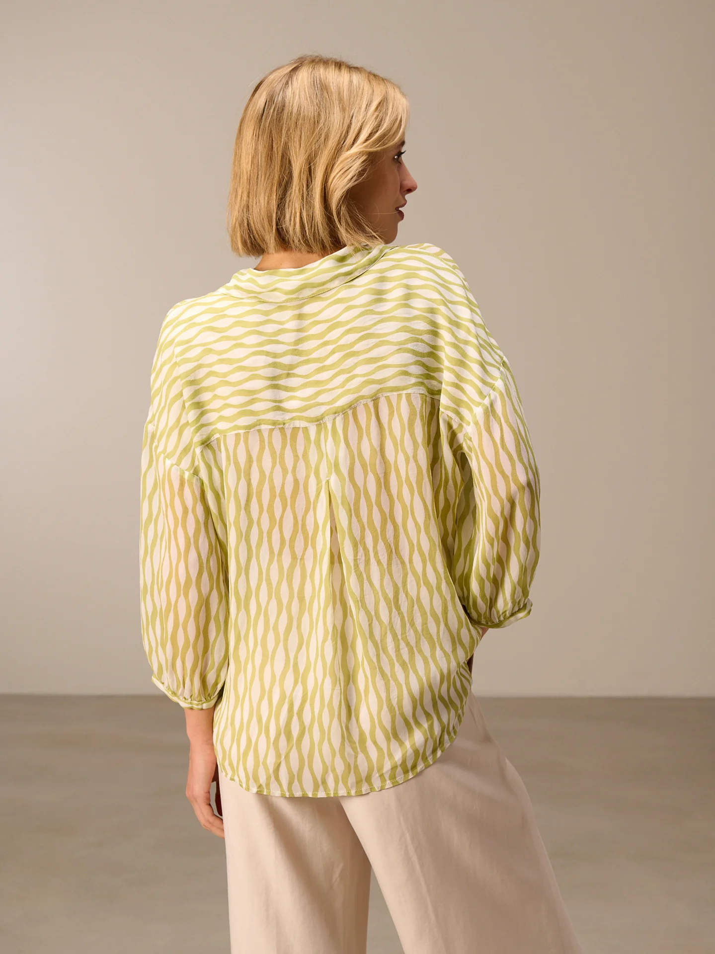 Bluse mit Druck - Image 8