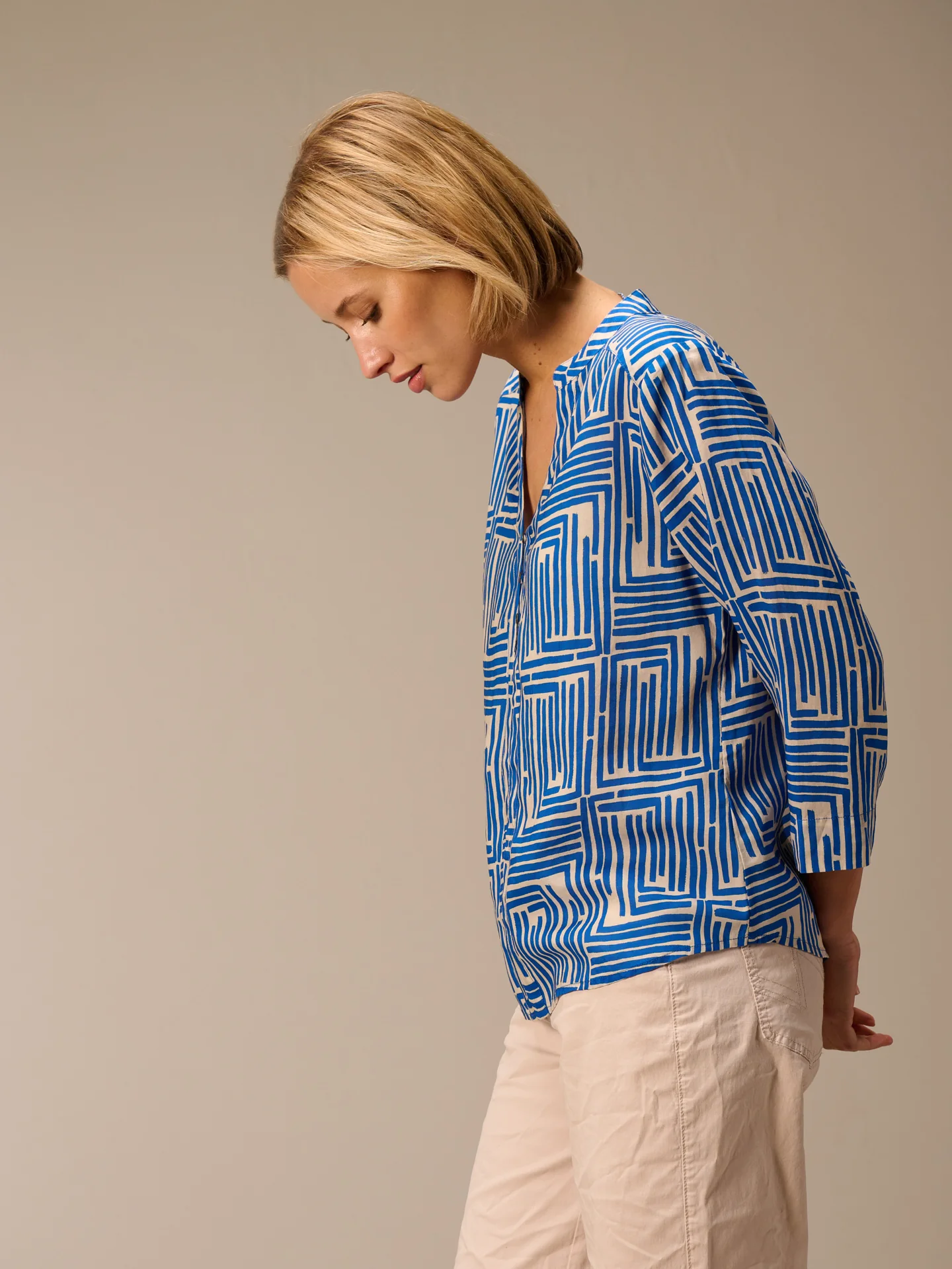 Bluse mit Stehkragen - Image 8