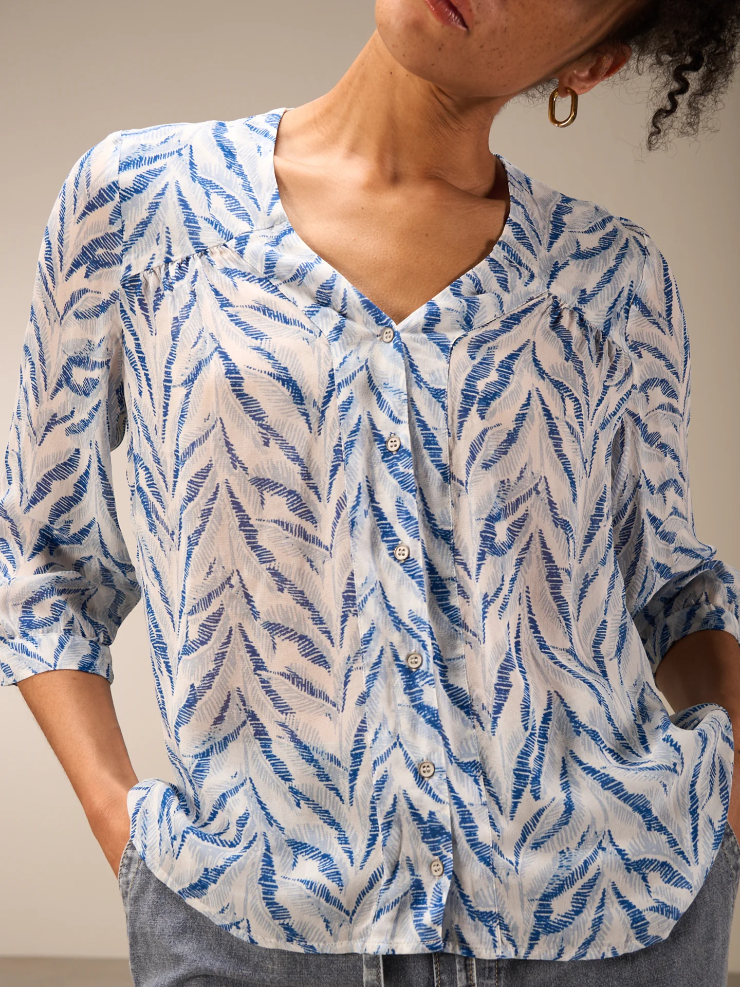 Bluse mit Knopfleiste - Image 15
