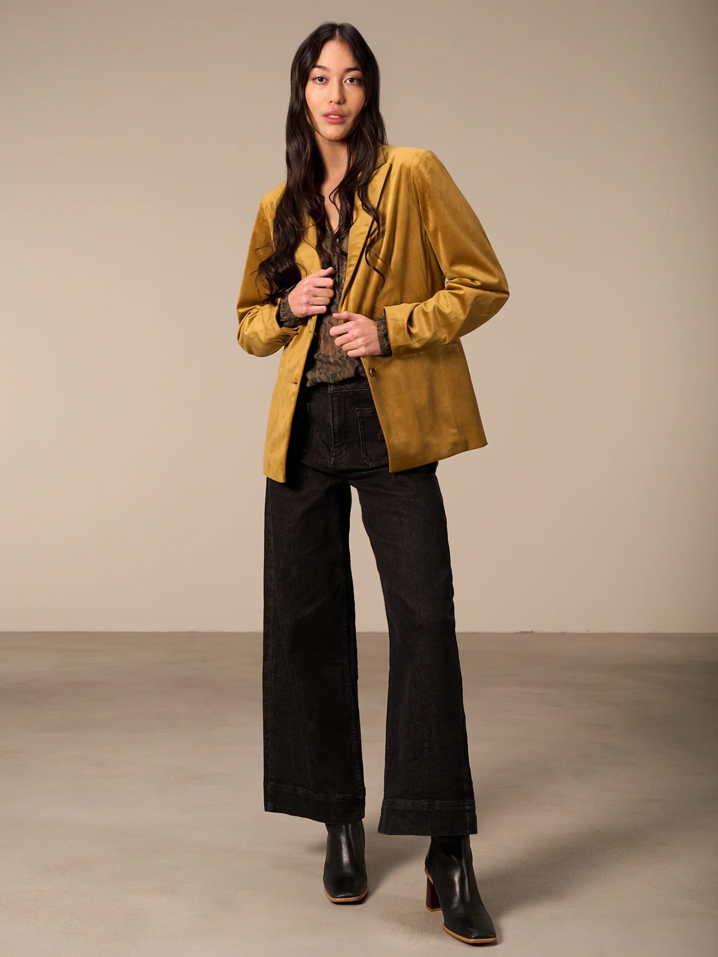 Bluse mit Knopfleiste - Image 15