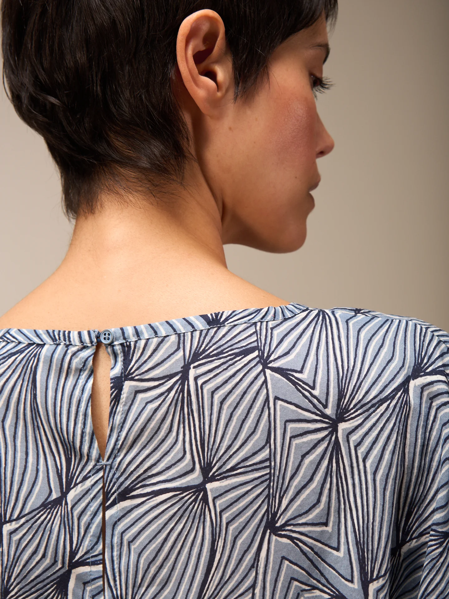 Bluse mit Rundhals - Image 8