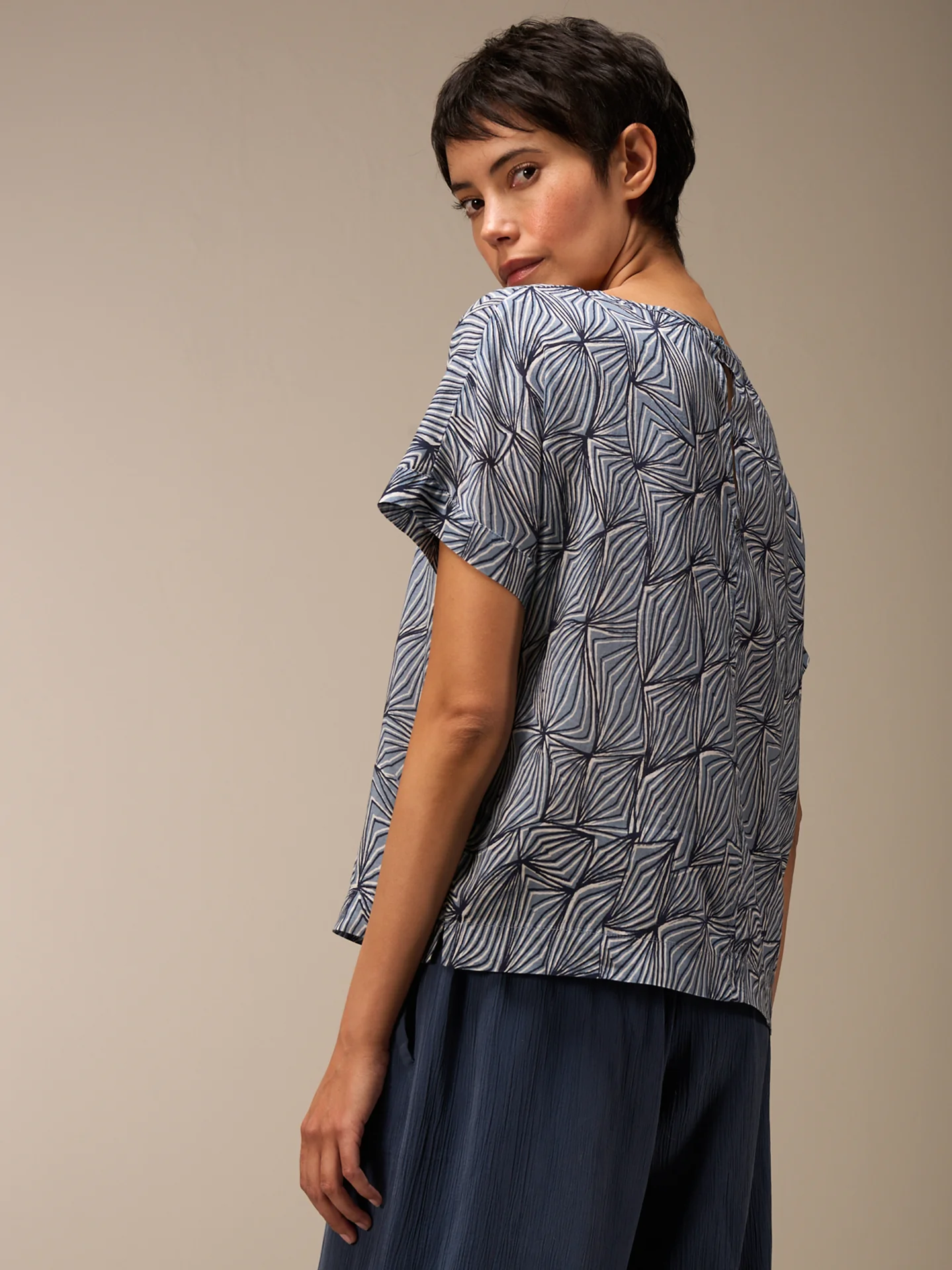 Bluse mit Rundhals - Image 9