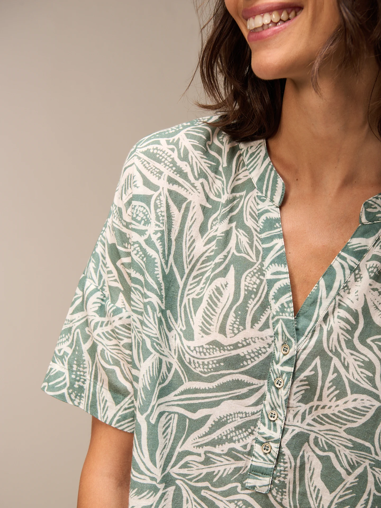 Bluse mit Stehkragen - Image 13