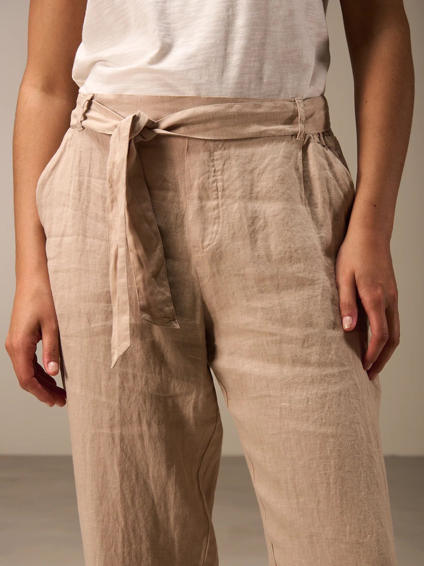 Hose mit Gürtel - Image 3