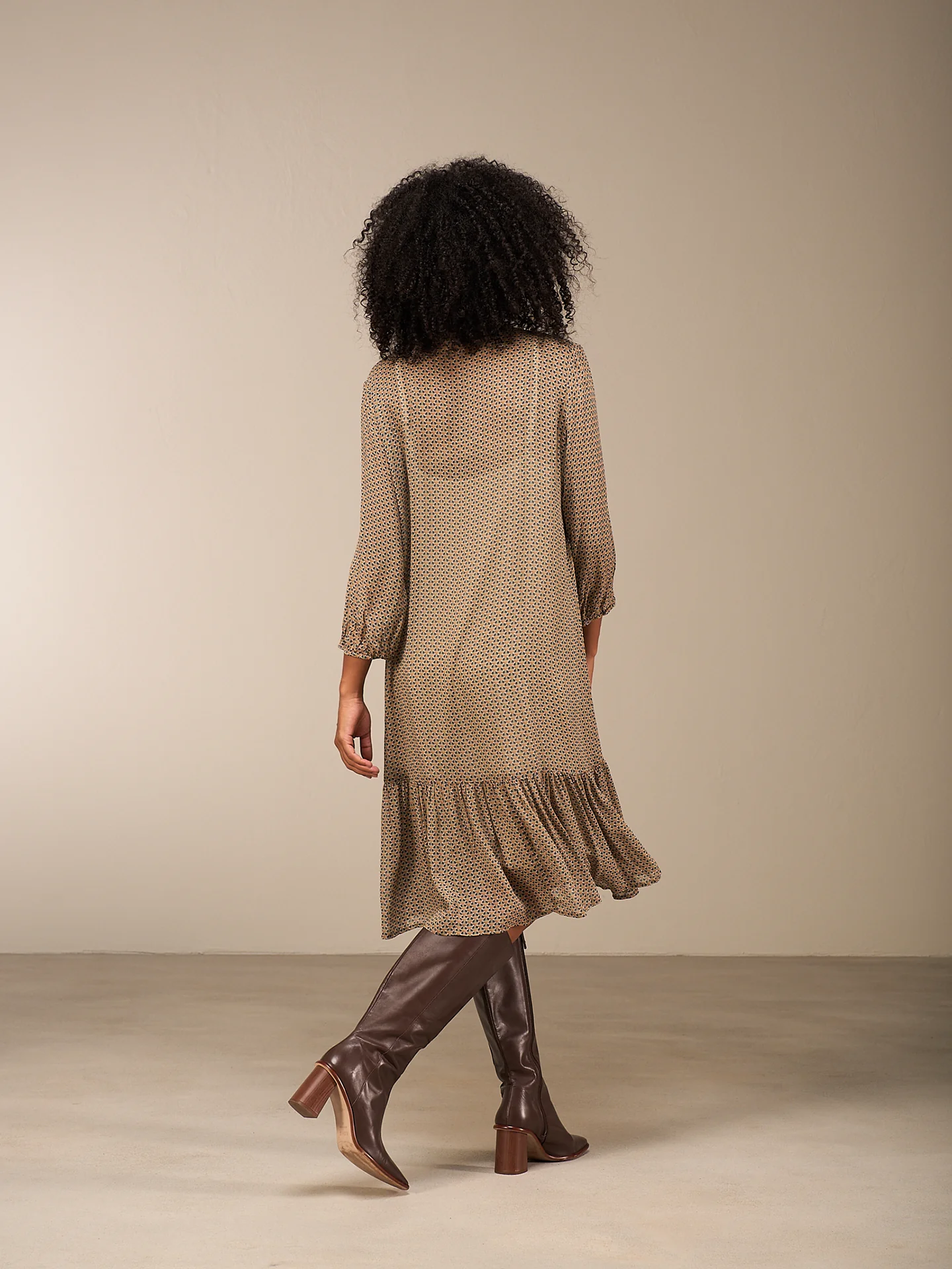 Kleid mit Volant - Image 4