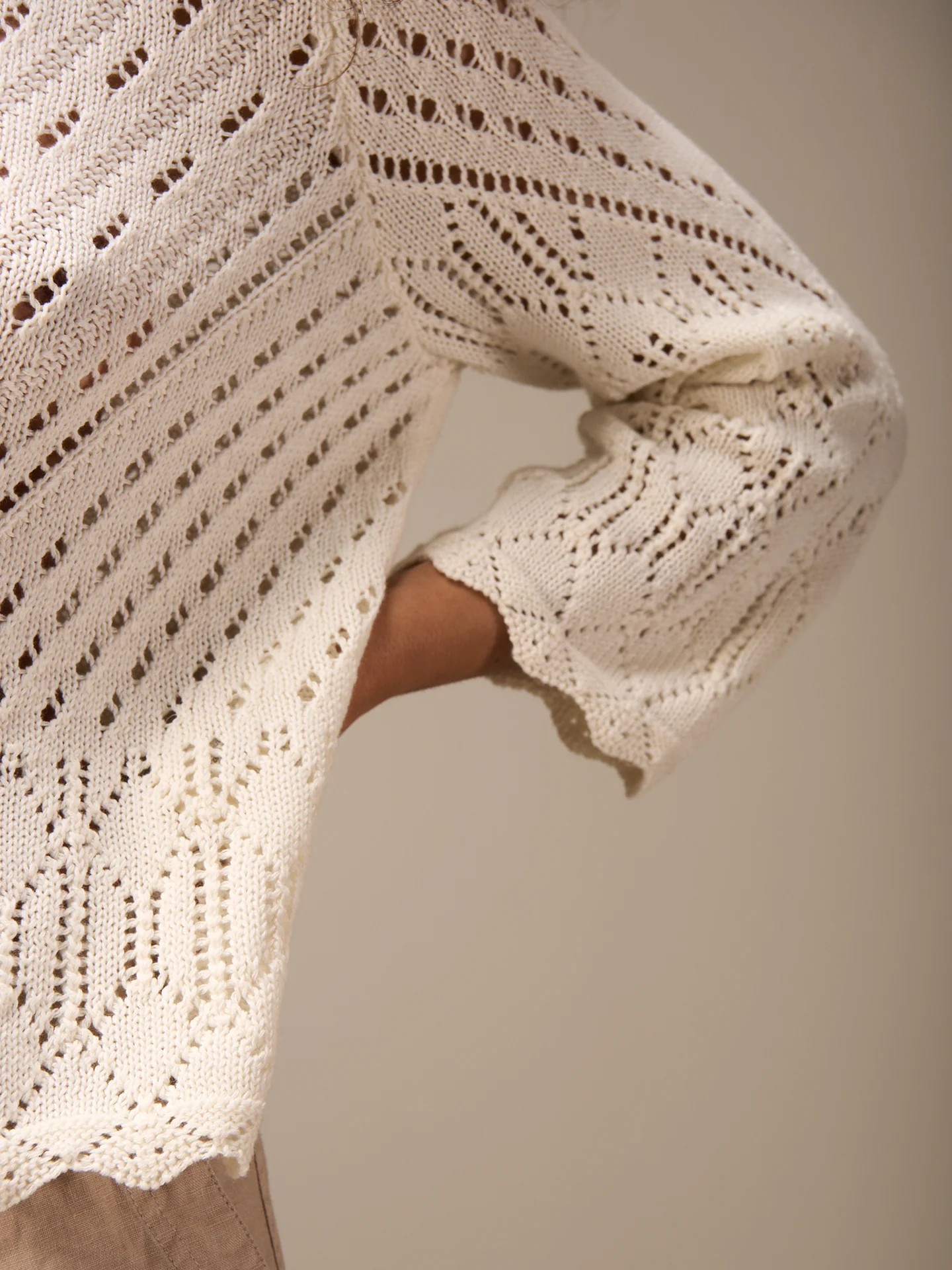 Pullover locker gestrickt - Image 6