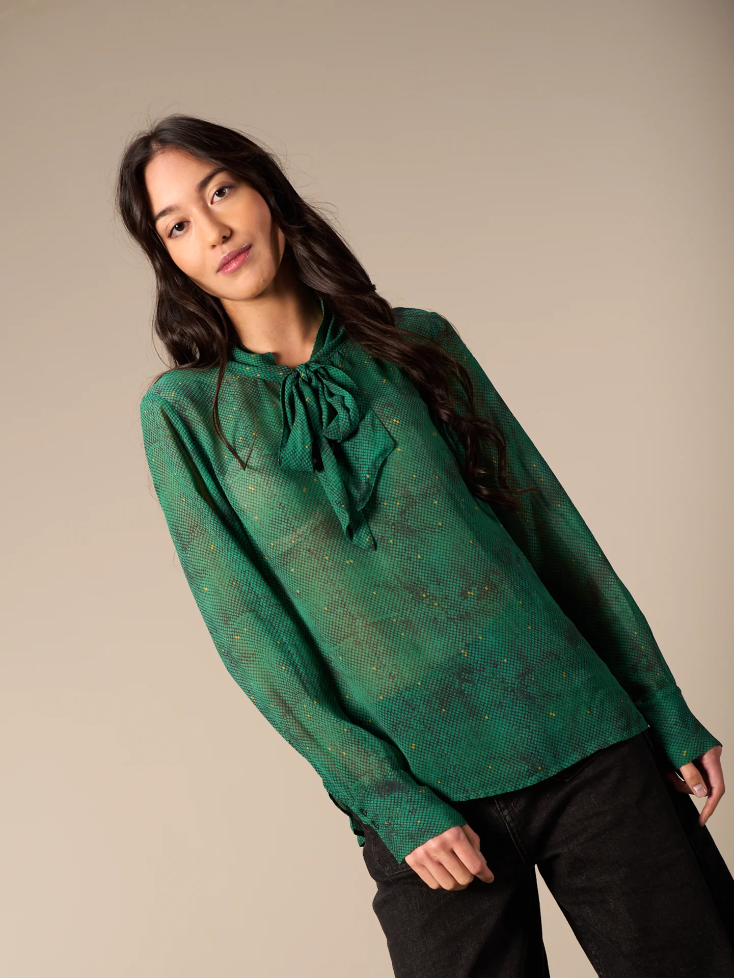 Schluppenbluse - Image 6