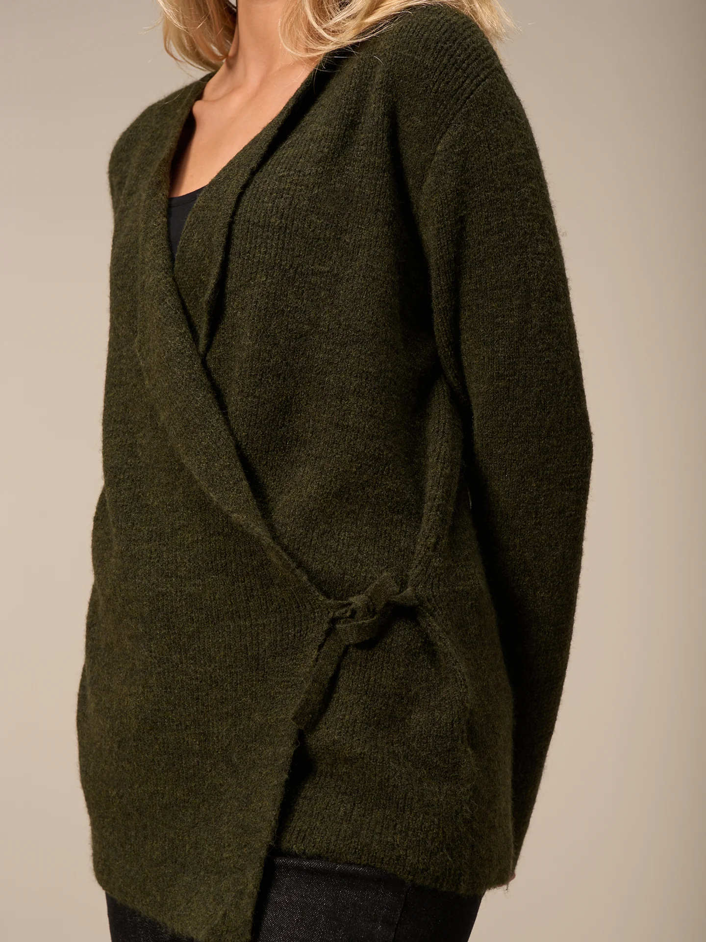 Strickjacke gewickelt - Image 7