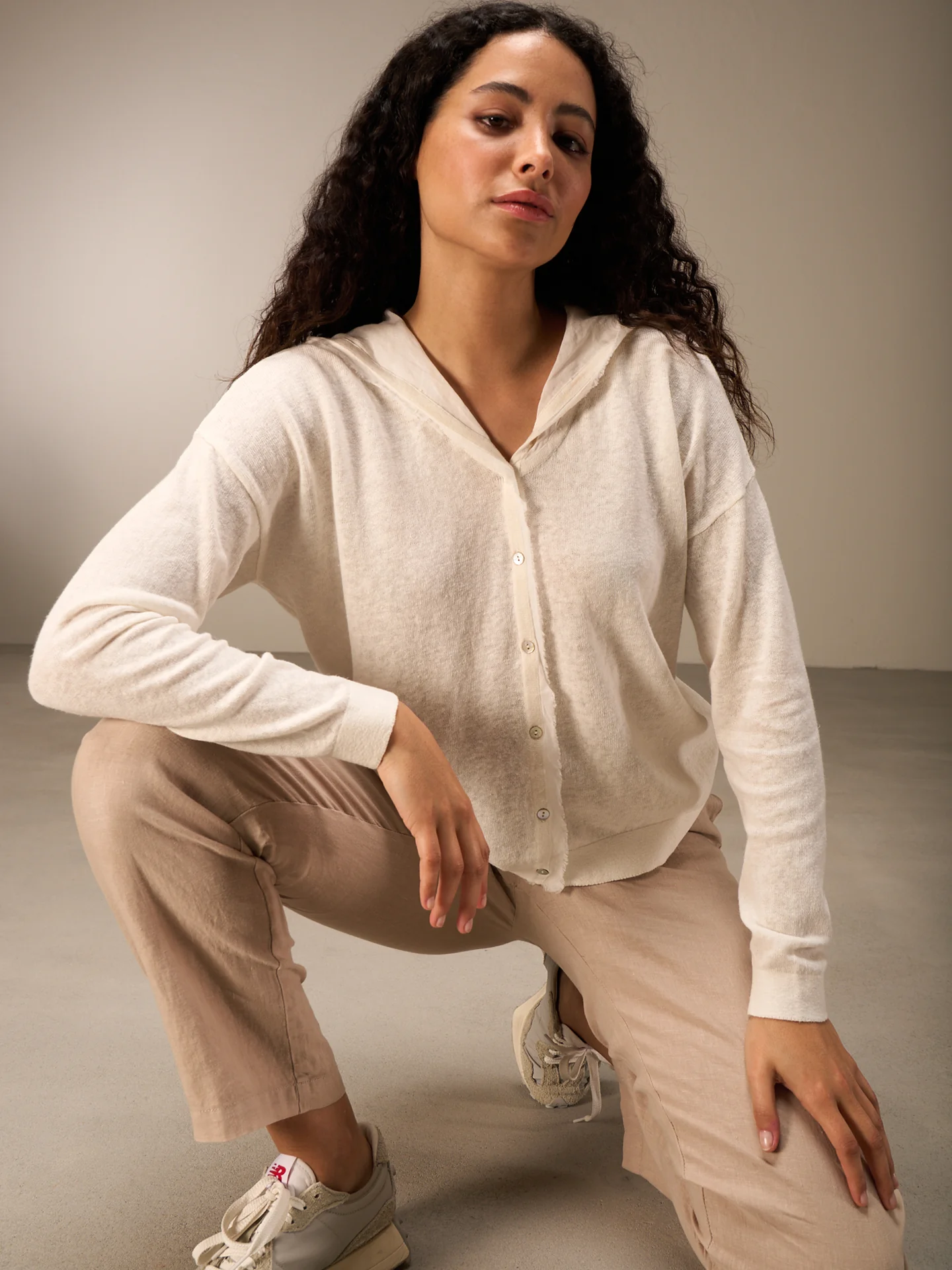 Strickjacke mit Kapuze - Image 10