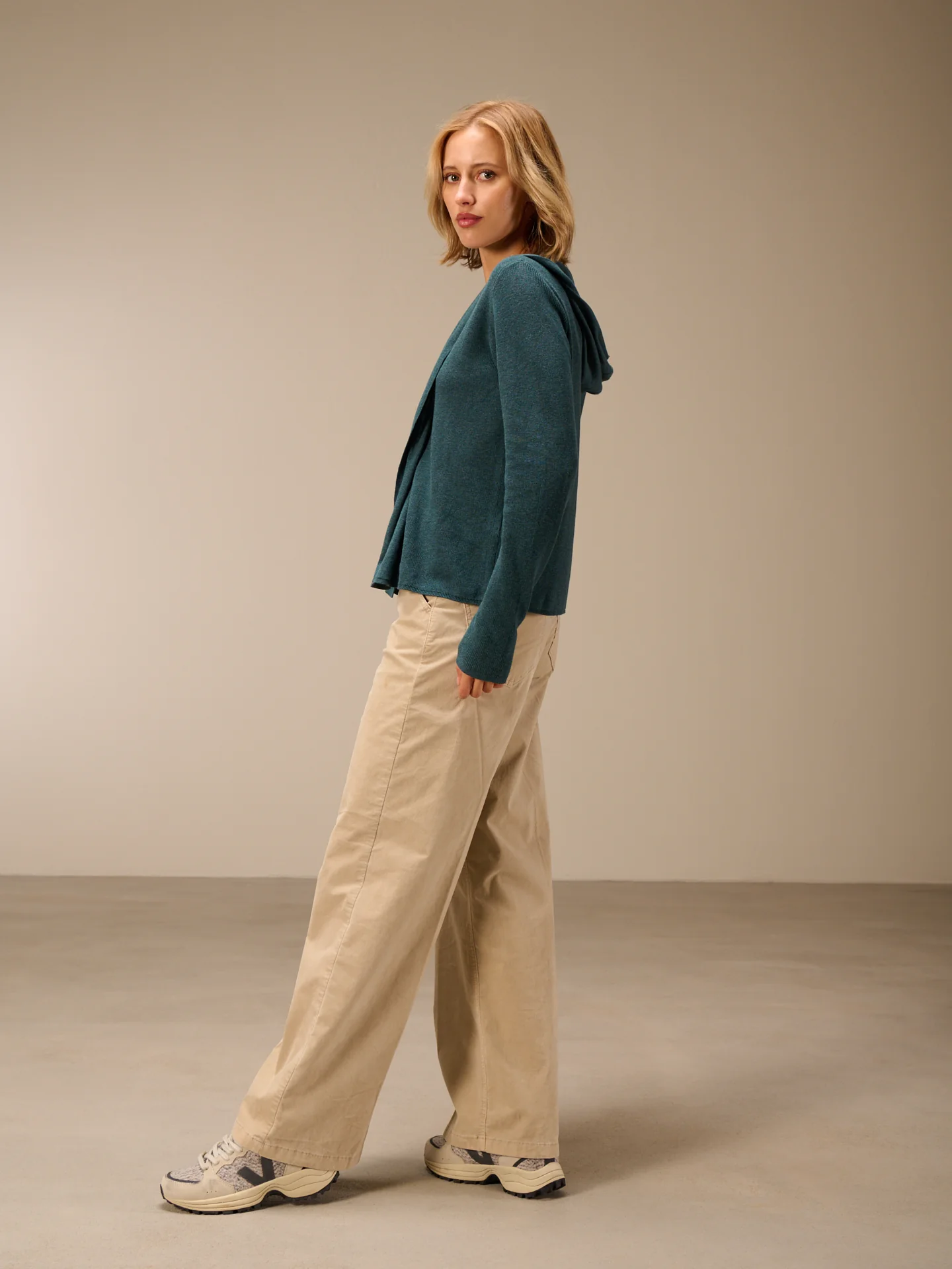 Strickjacke mit Kapuze - Image 9