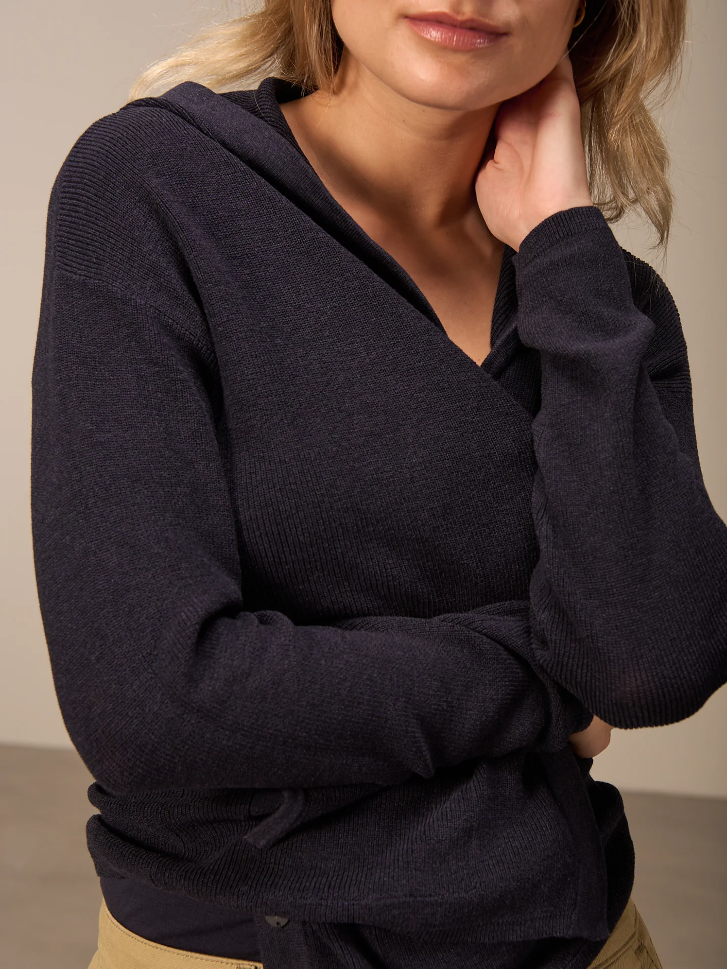 Strickjacke mit Kapuze - Image 11