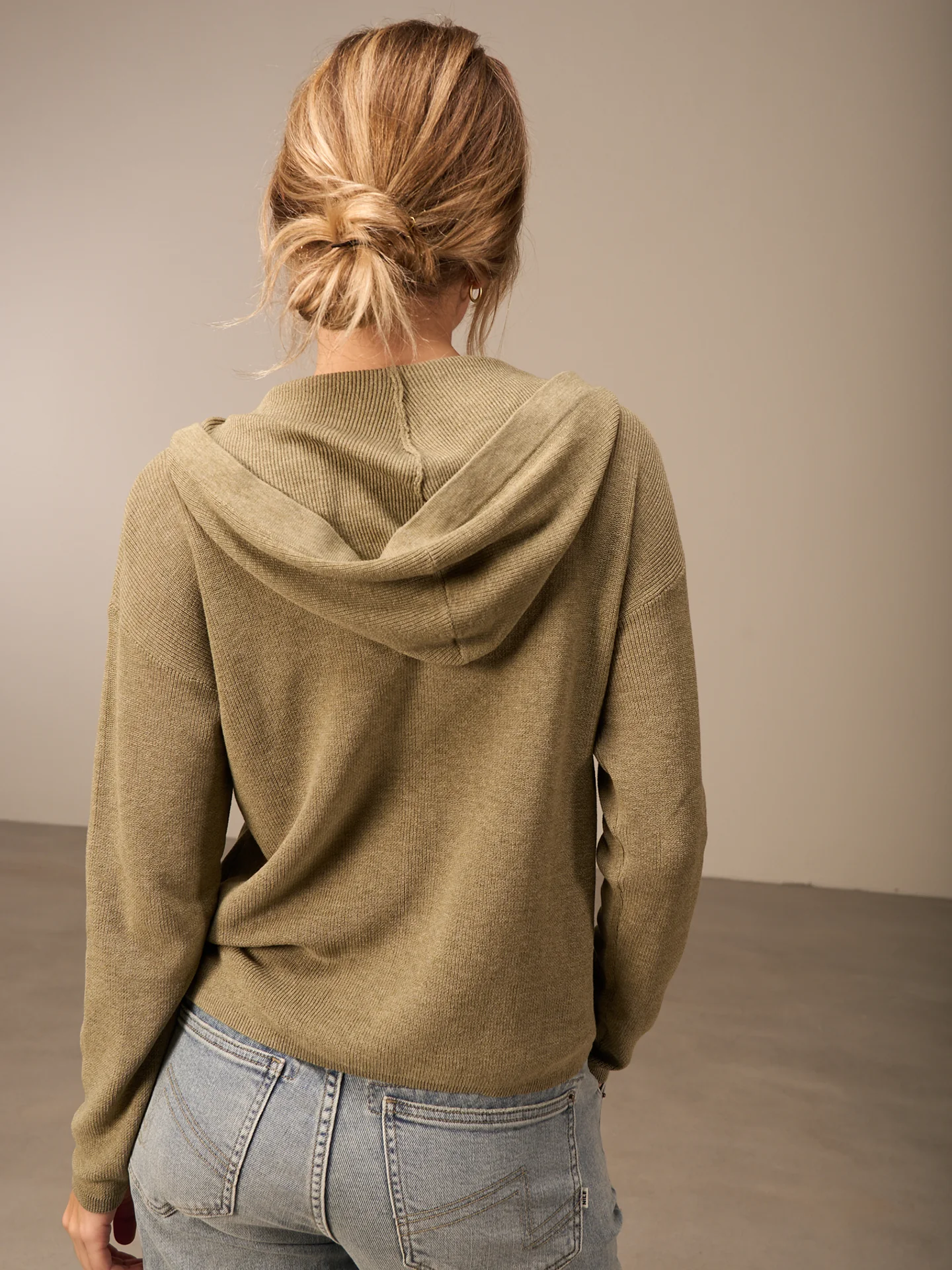 Strickjacke mit Kapuze - Image 18