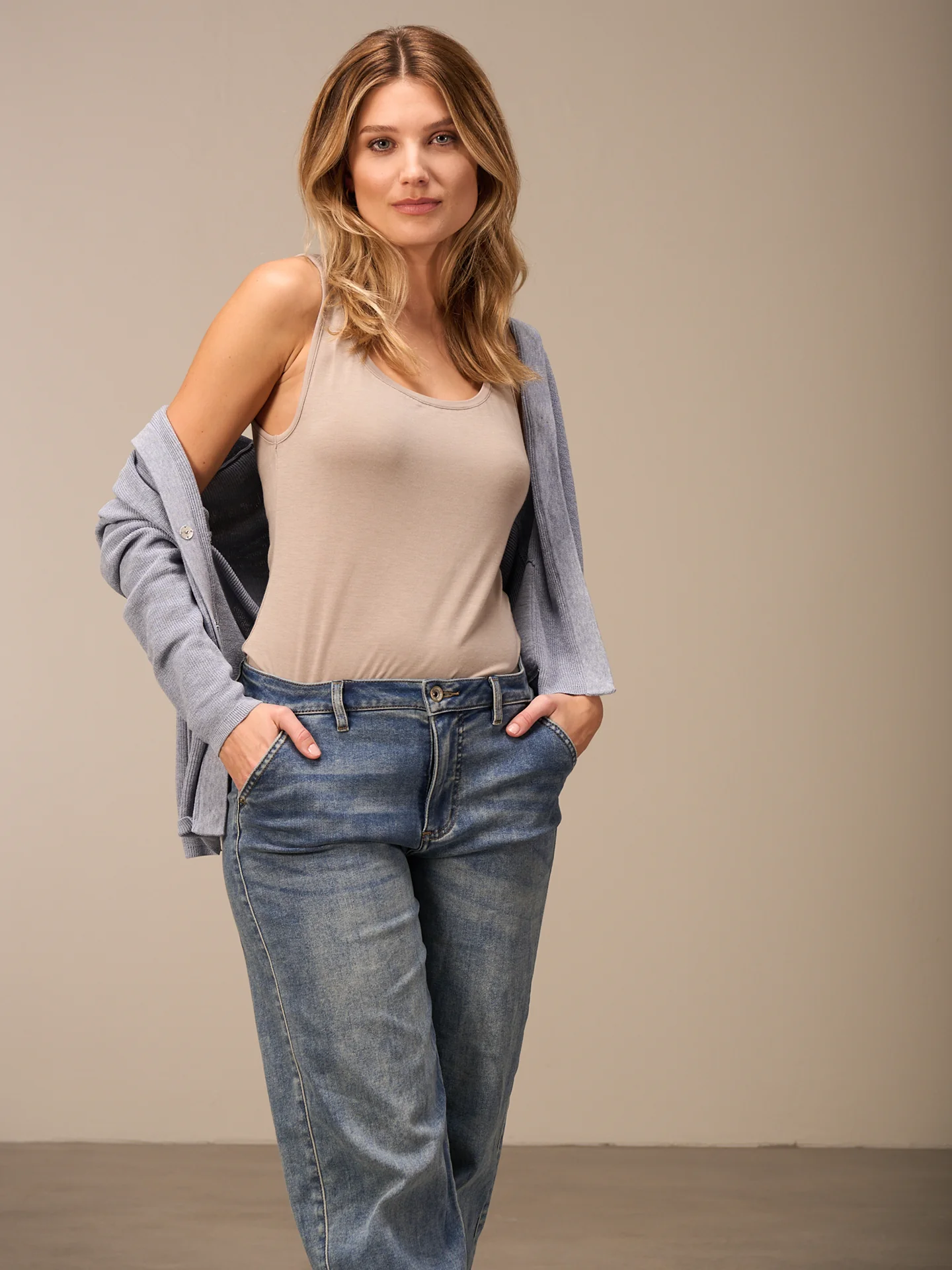 Strickjacke mit Kapuze - Image 3