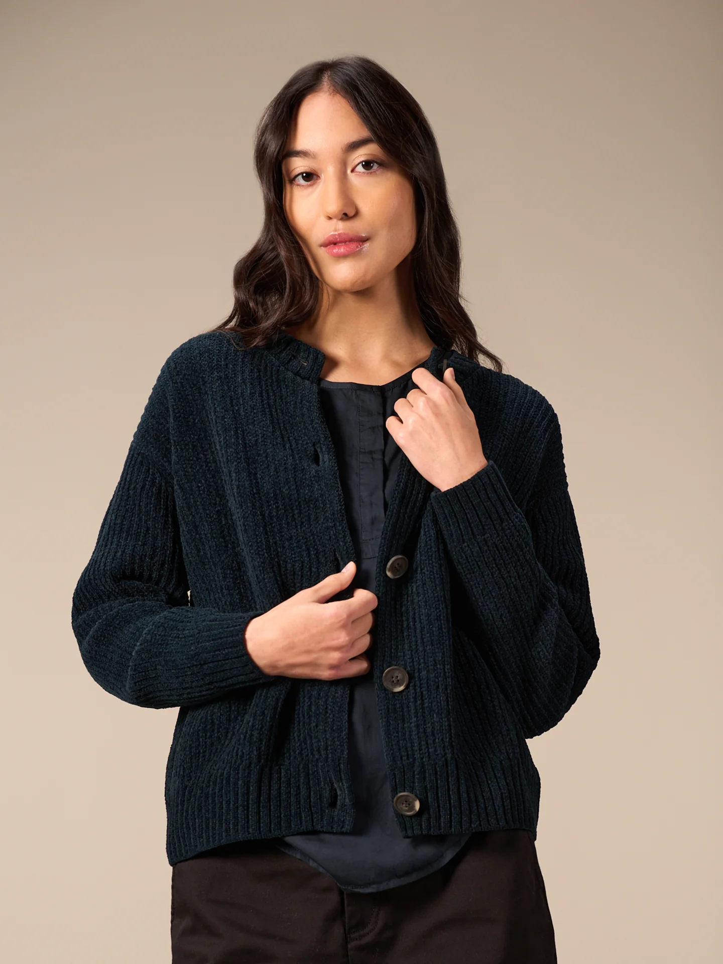 Strickjacke mit Knopfverschluss - Image 14