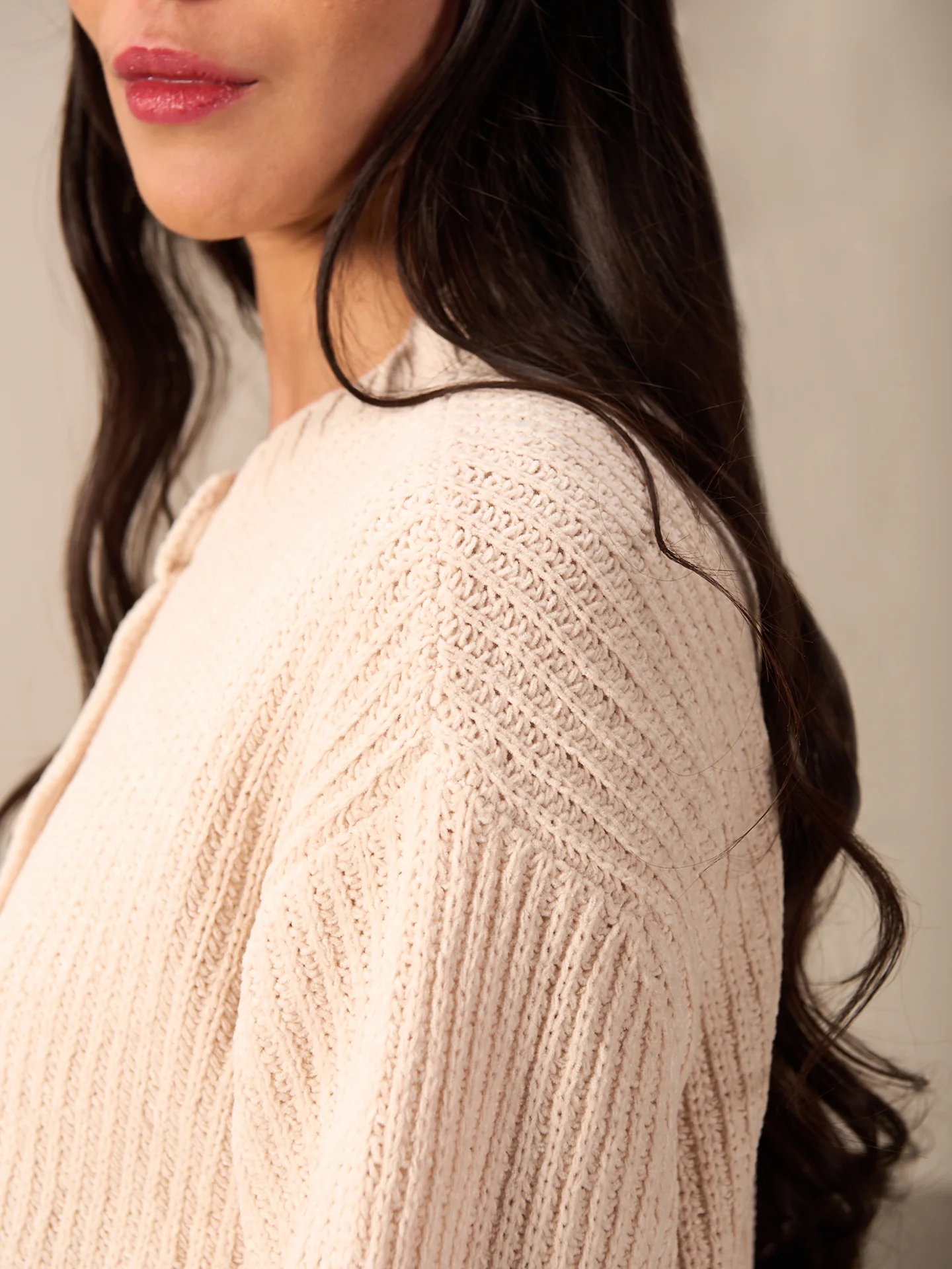 Strickjacke mit Knopfverschluss - Image 3