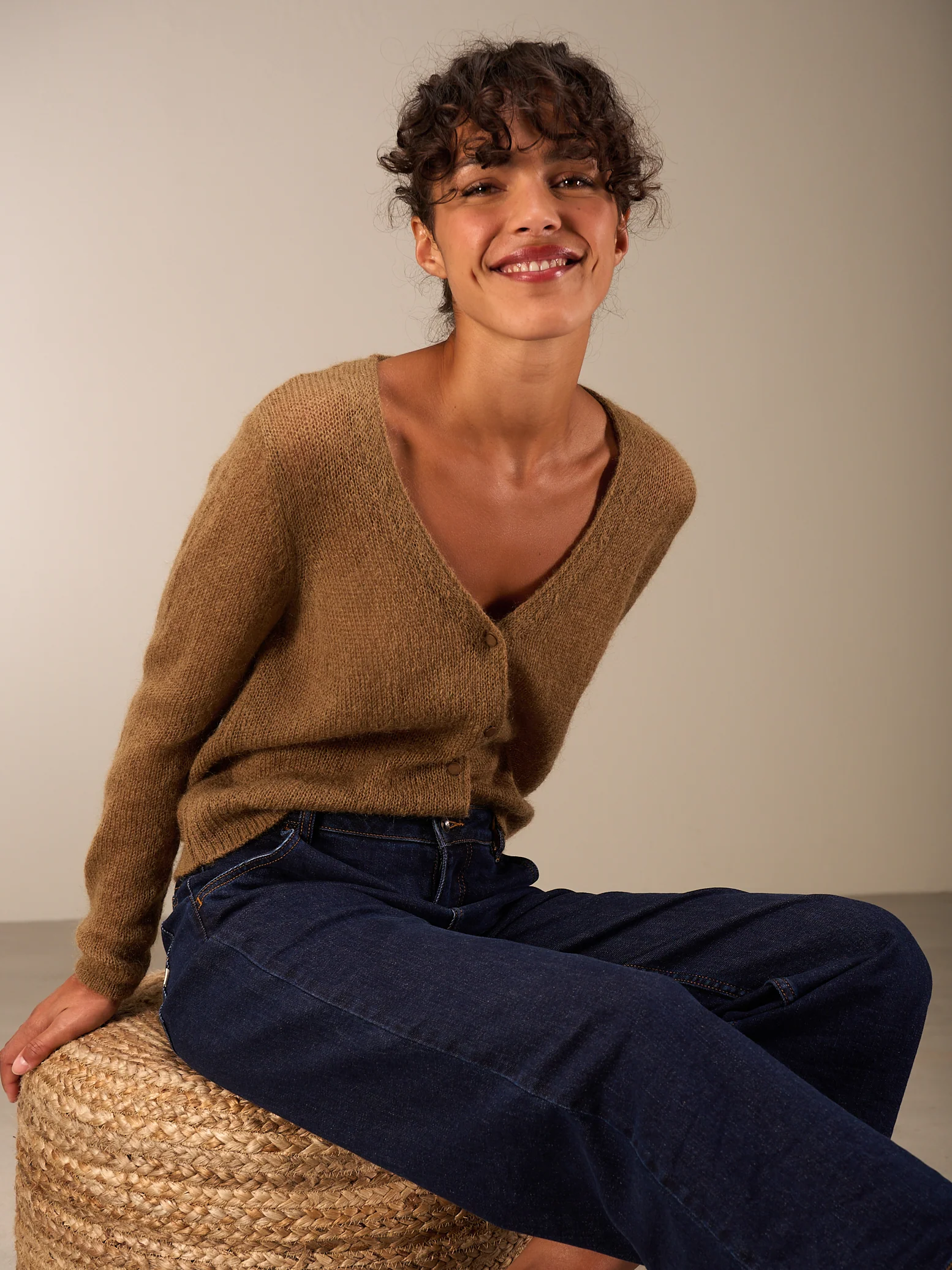 Strickjacke mit Knopfverschluss - Image 11