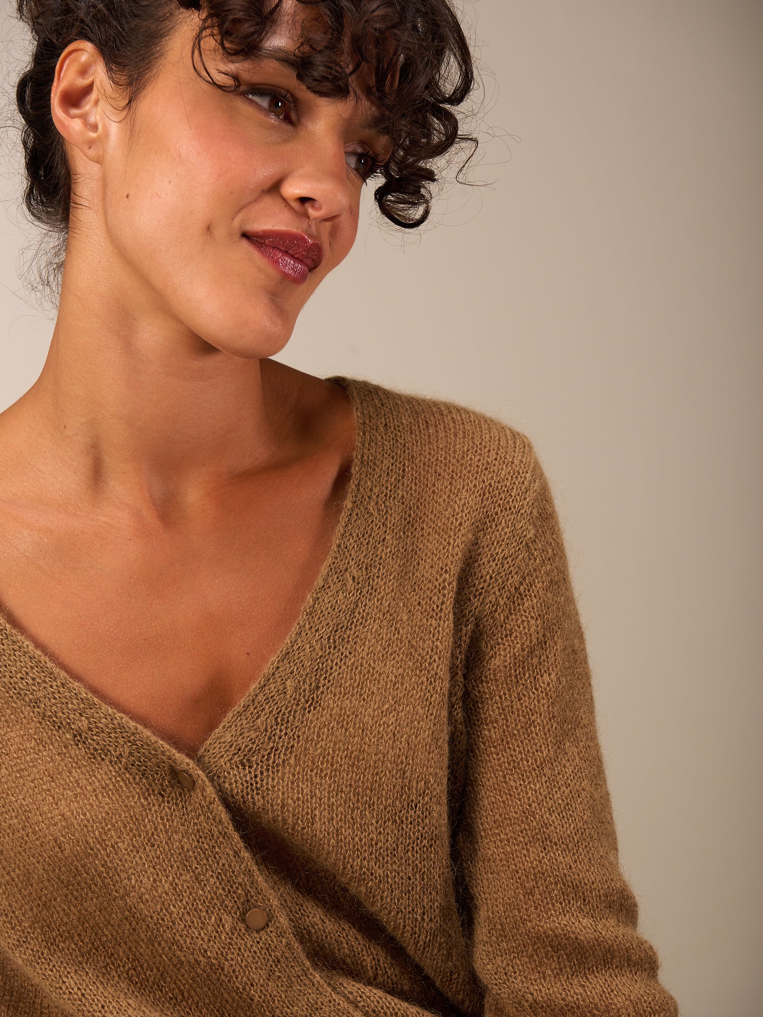 Strickjacke mit Knopfverschluss - Image 12