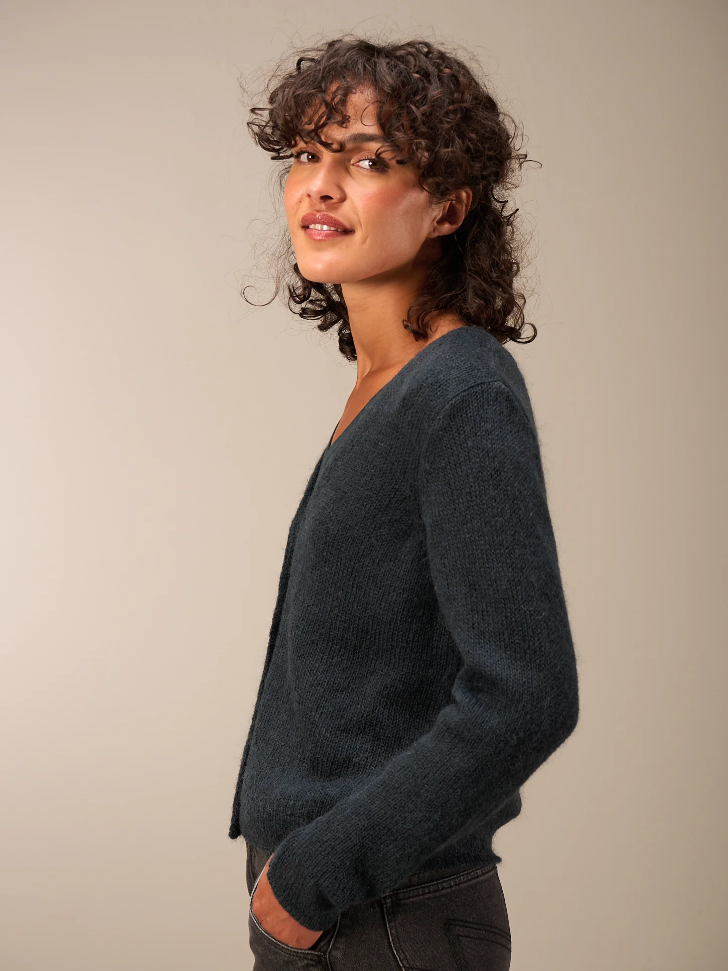 Strickjacke mit Knopfverschluss - Image 17