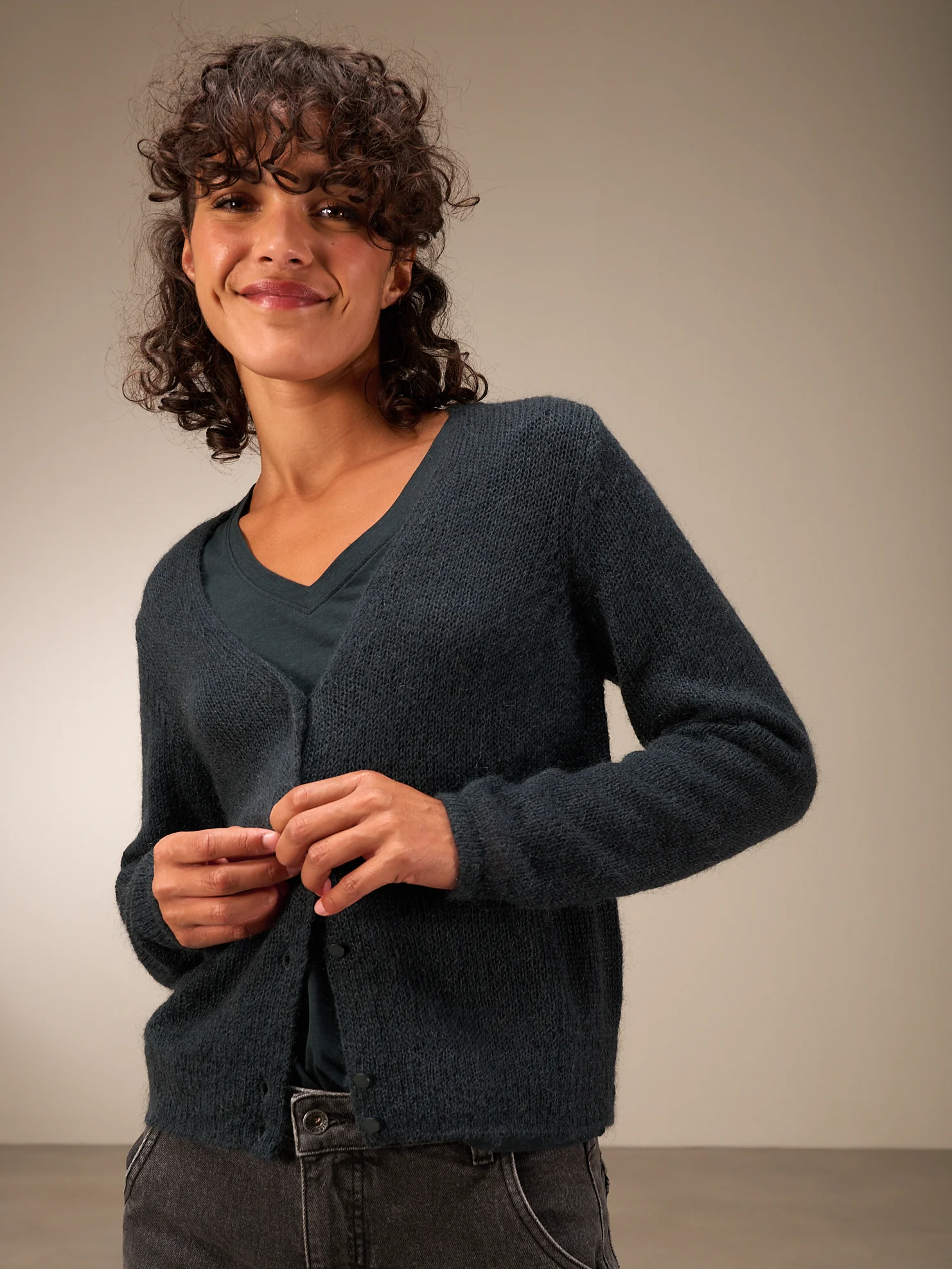Strickjacke mit Knopfverschluss - Image 18