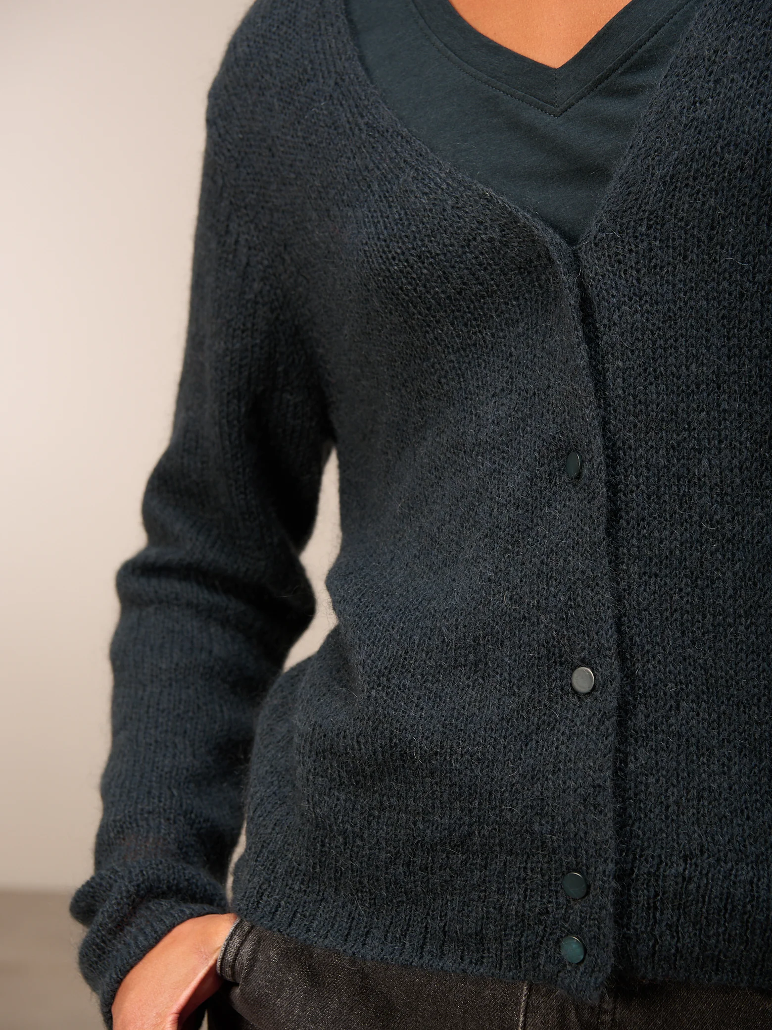 Strickjacke mit Knopfverschluss - Image 19