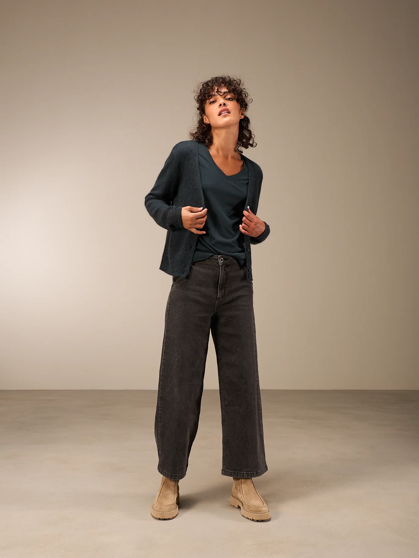 Strickjacke mit Knopfverschluss - Image 20