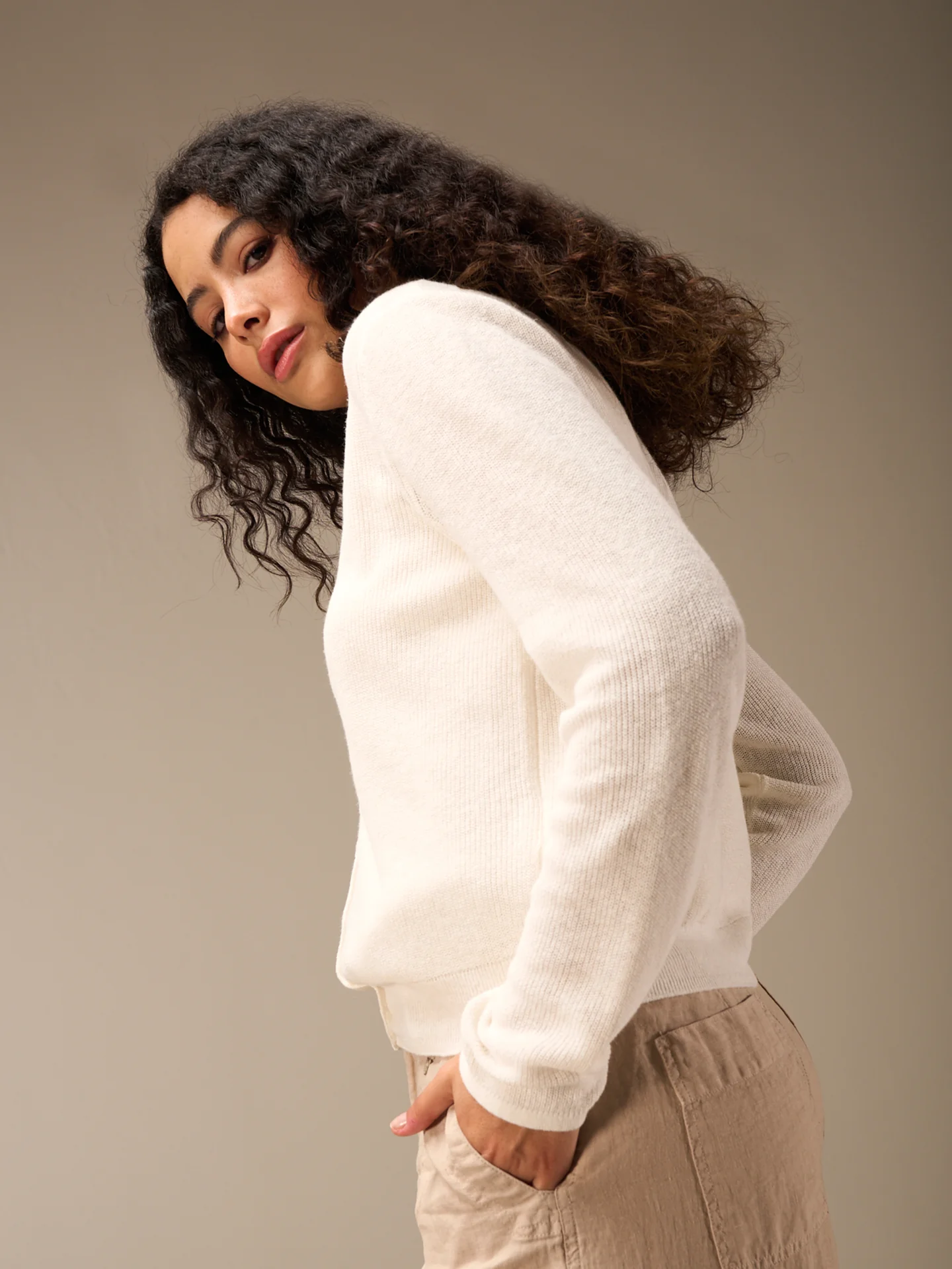 Strickjacke mit Knopfverschluss - Image 13