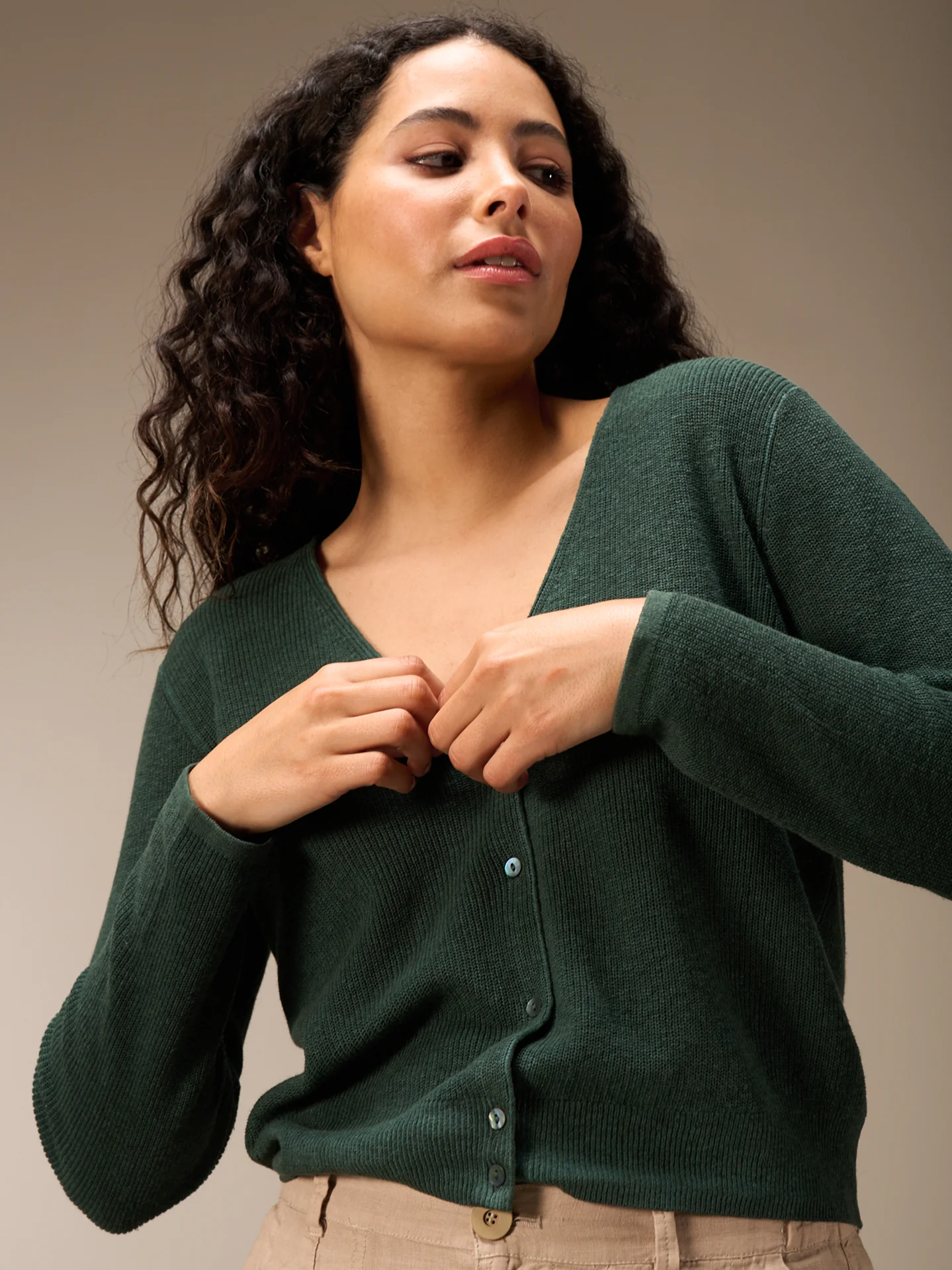 Strickjacke mit Knopfverschluss - Image 18