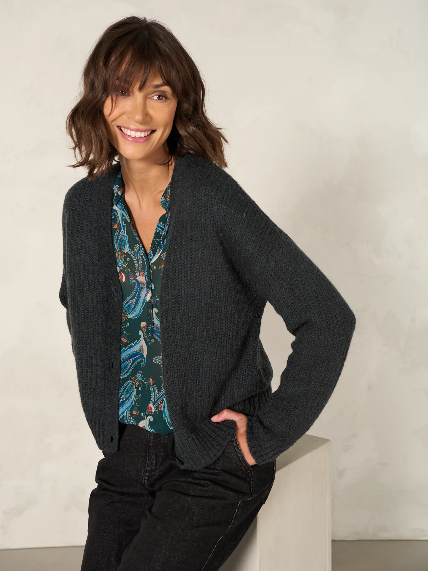 Strickjacke mit Knopfverschluss - Image 16