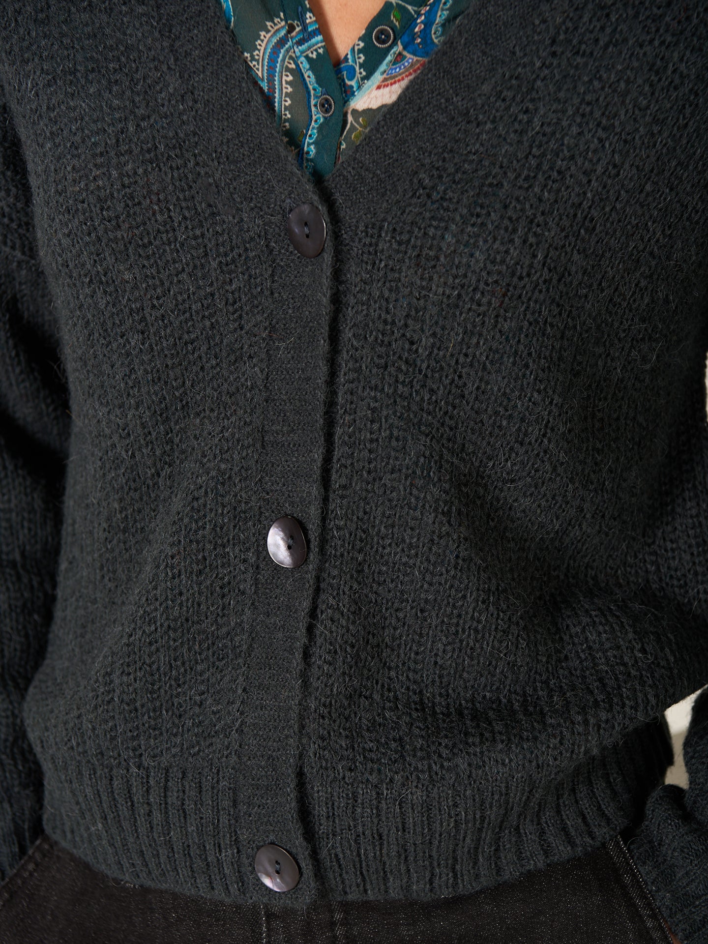 Strickjacke mit Knopfverschluss - Image 17