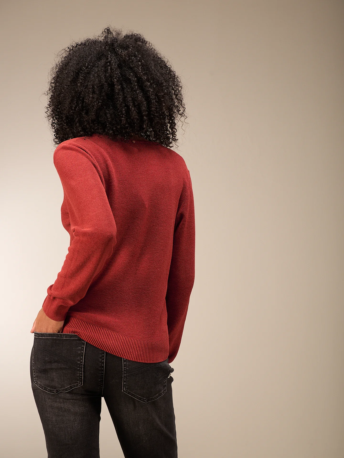 Strickjacke mit V-Ausschnitt - Image 26