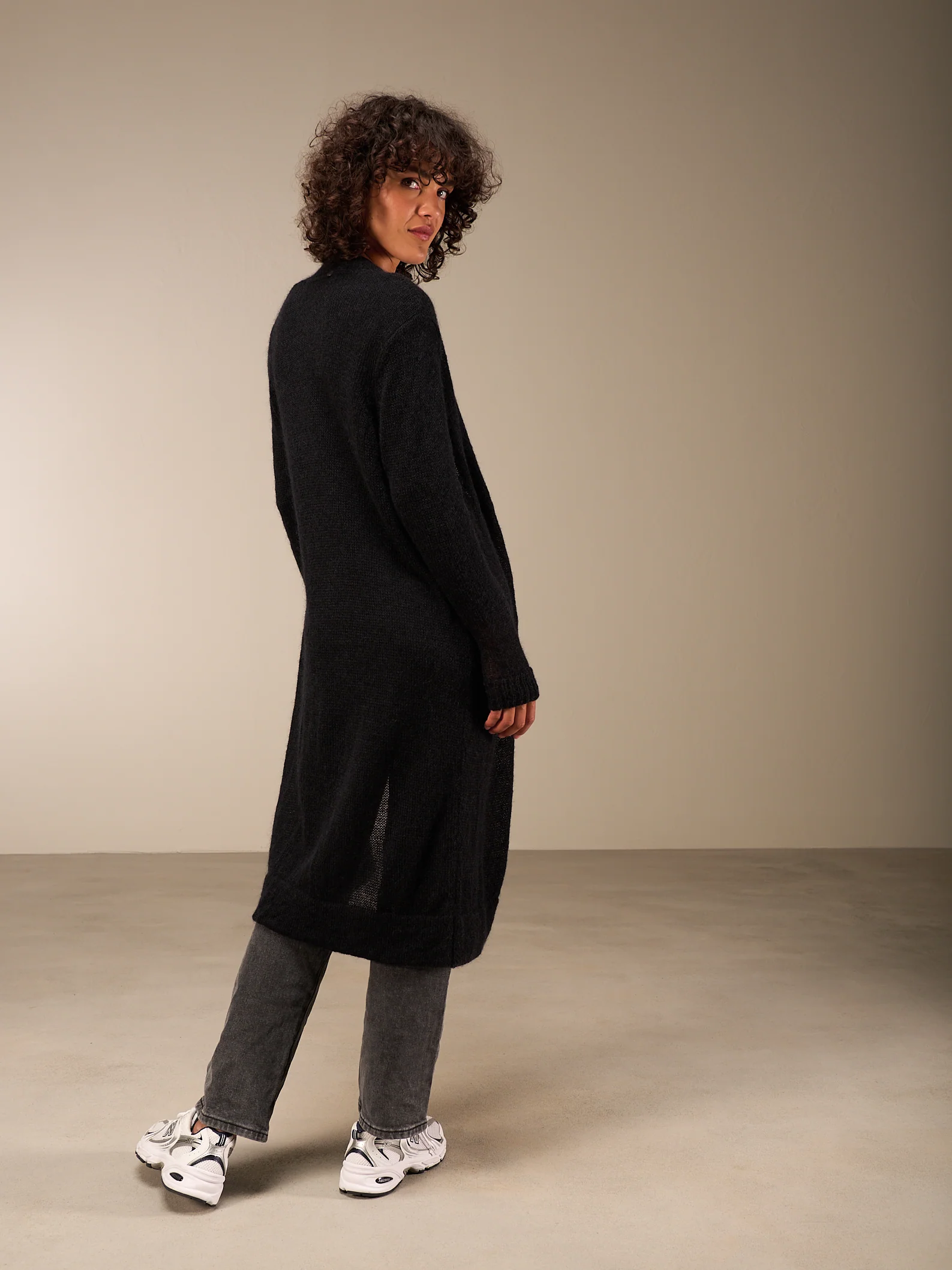 Strickjacke  mit Wolle - Image 3