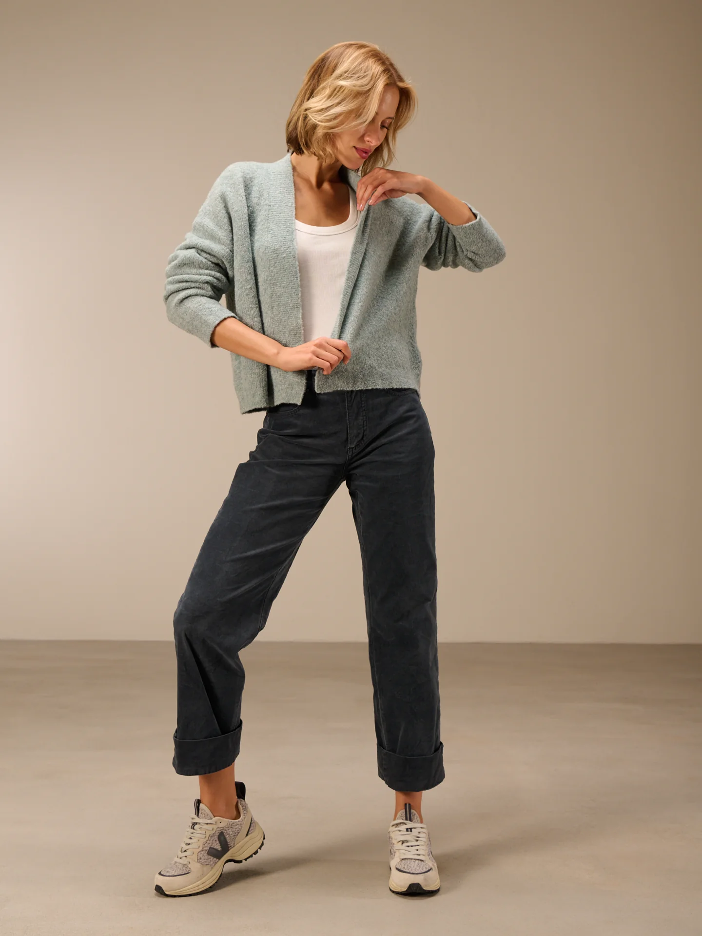 Strickjacke  mit Wolle - Image 14