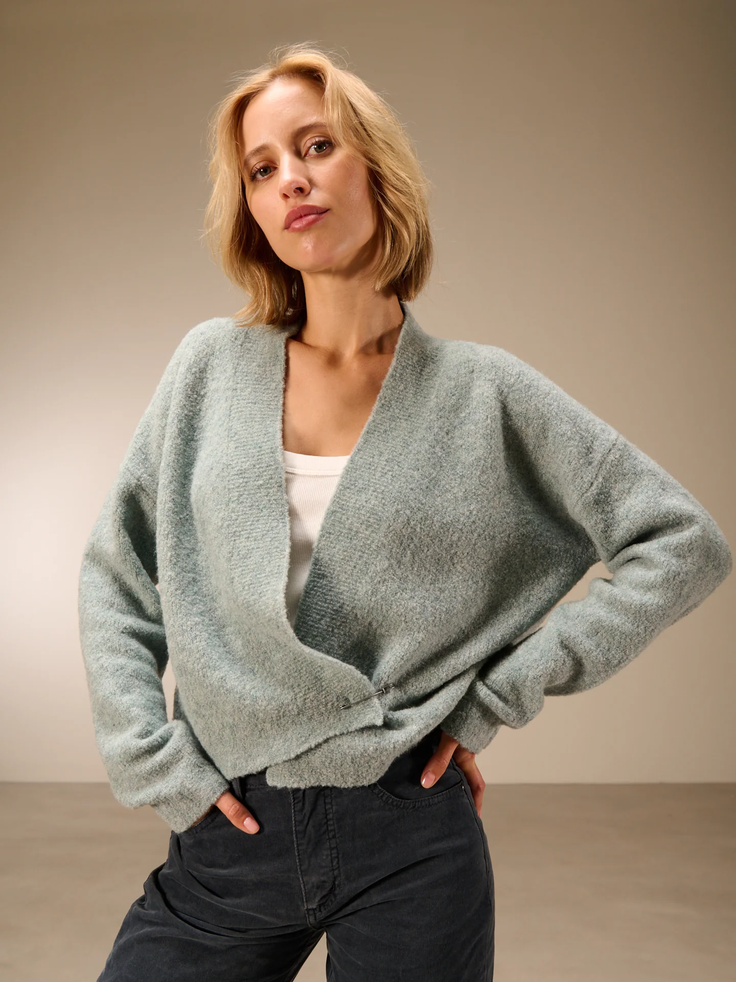 Strickjacke  mit Wolle - Image 16