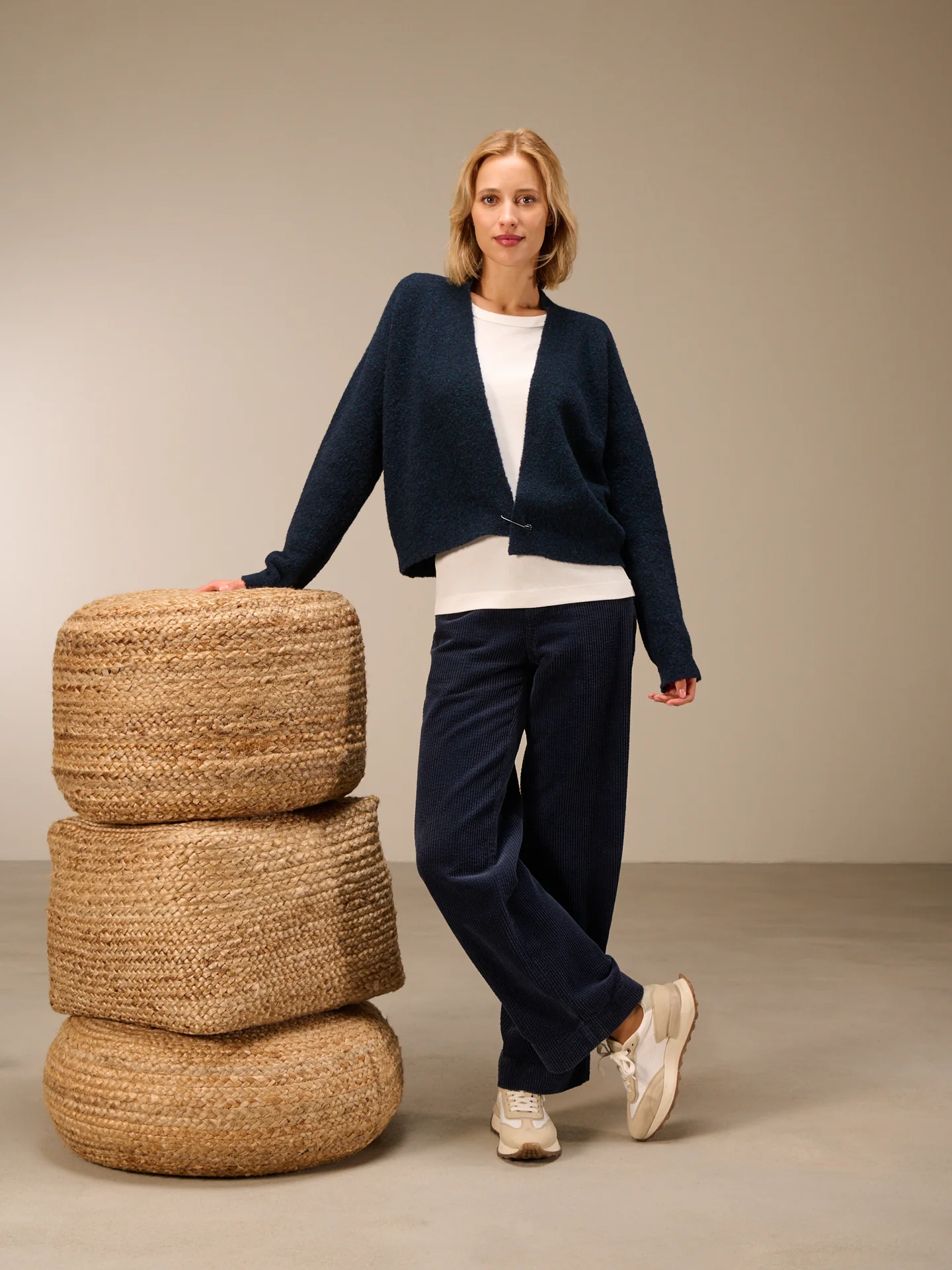 Strickjacke  mit Wolle - Image 3