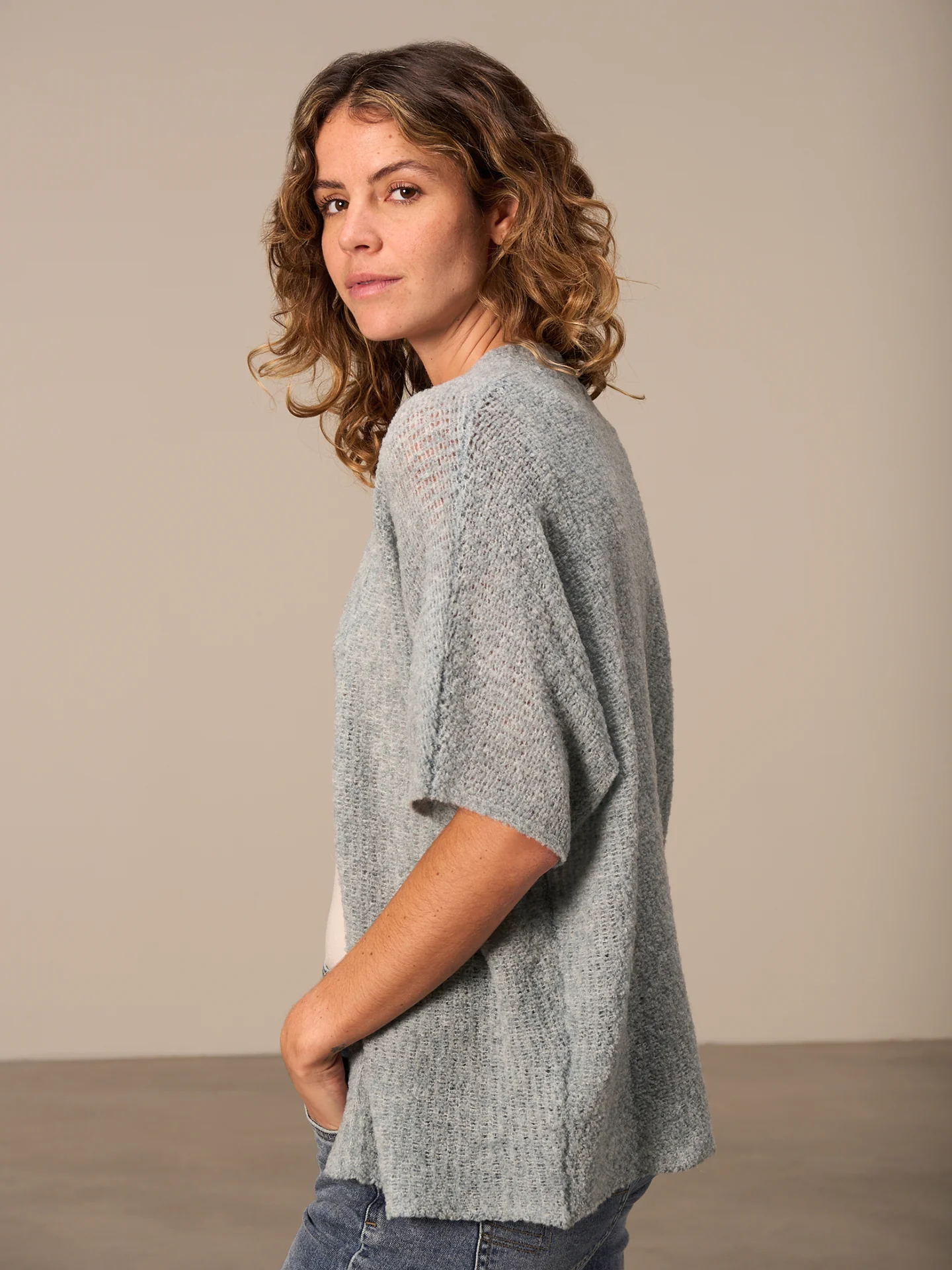 Strickjacke mit Wolle - Image 8