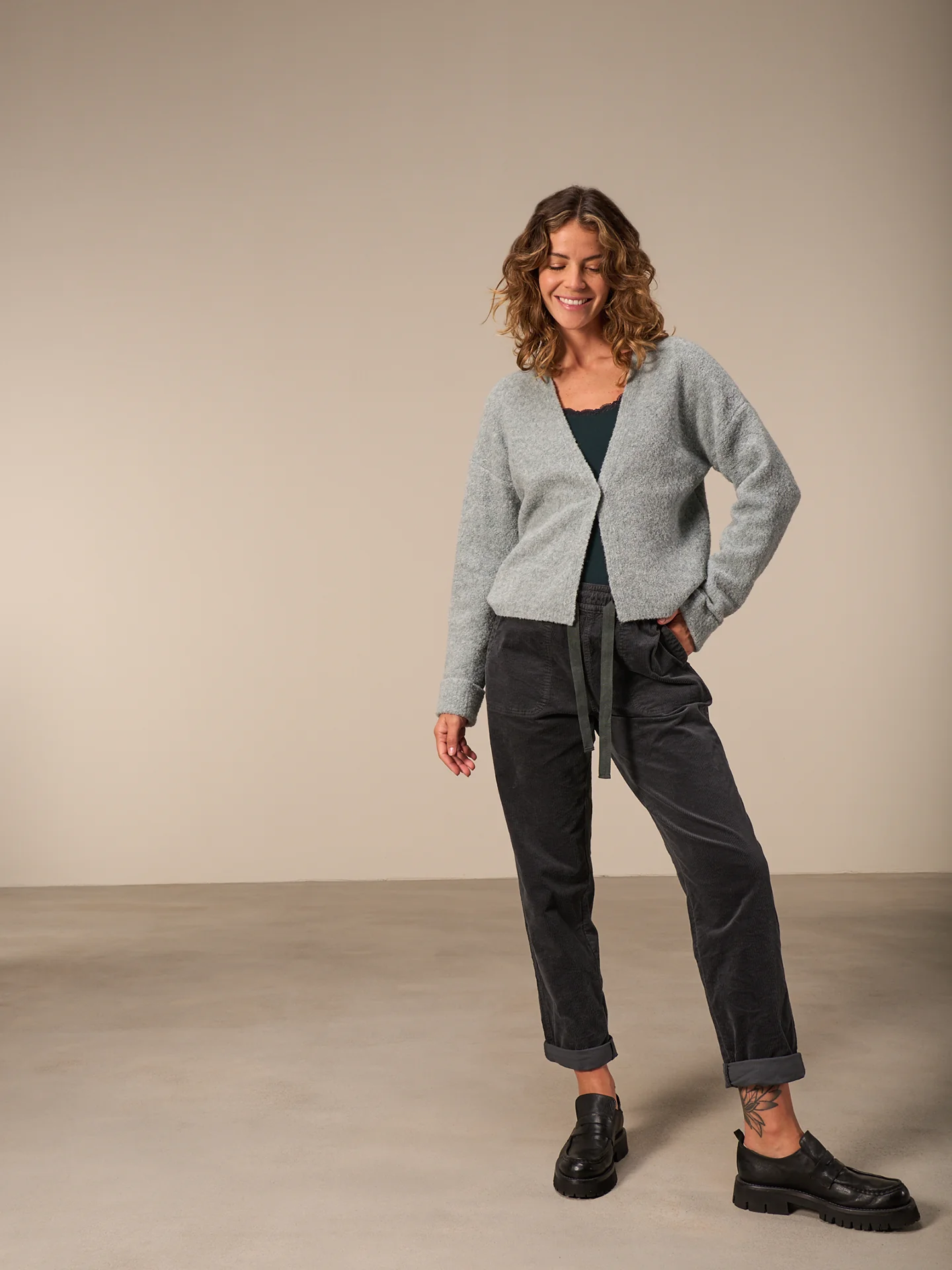 Strickjacke mit Wolle - Image 8