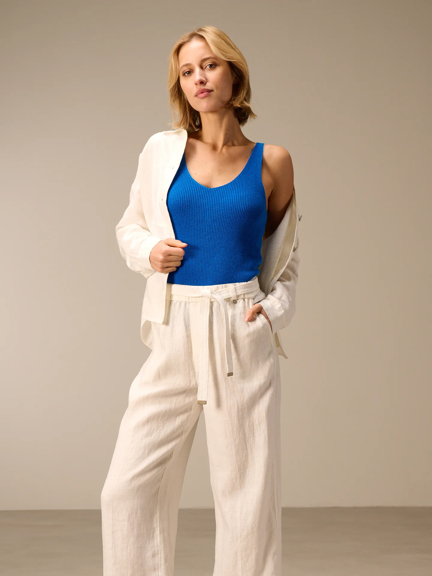 Top mit V-Ausschnitt - Image 20