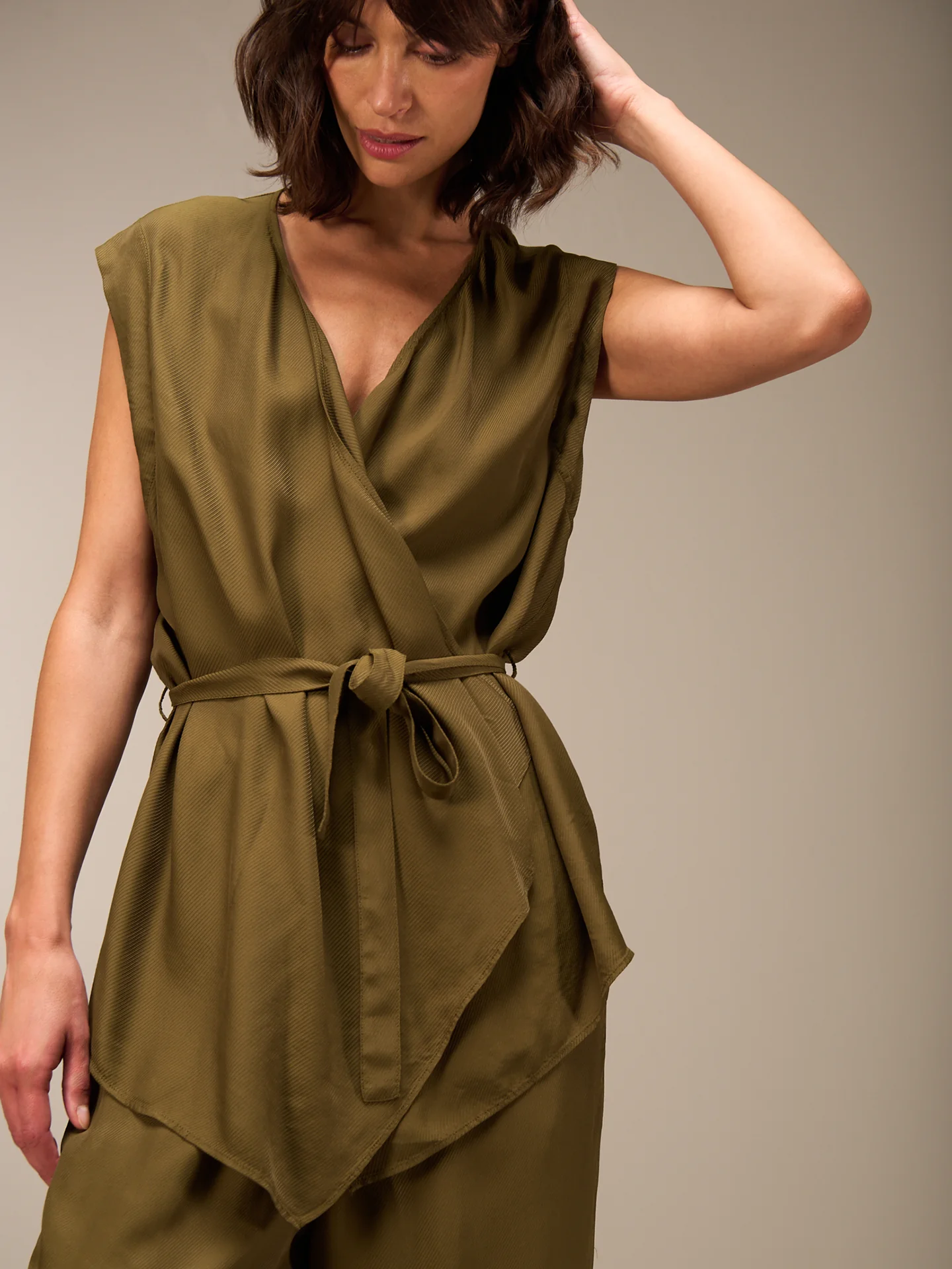 Weste mit Gürtel - Image 10