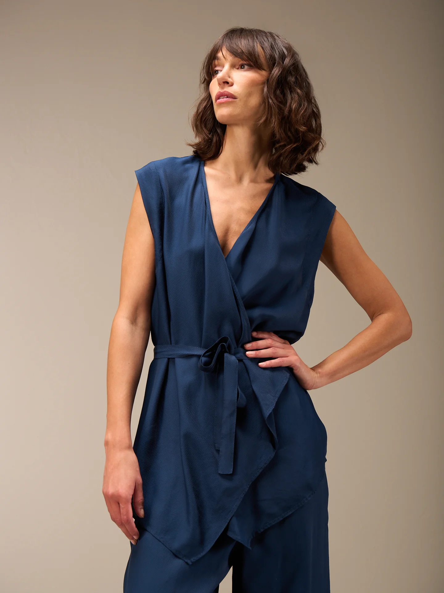 Weste mit Gürtel - Image 4