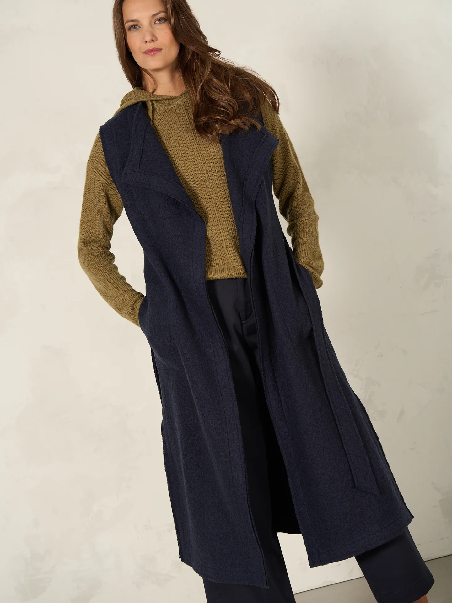 Weste mit Gürtel - Image 7